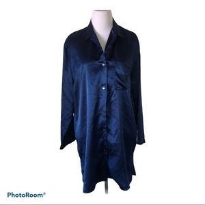Victorias Secret vintage women’s Xs button‎ down night shirt